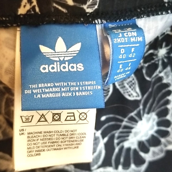 FARM × ADIDAS Florido Batwing Battenberg Lace B & W SUPERSTAR Cape Leggings SET - Picture 9 of 16